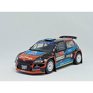 Miniatura personalizada base IXO do Skoda Fabia EVO R5 #38 de Armindo Araújo & Luís Ramalho referente ao Rali de Portugal 2022