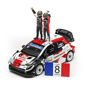 Spark 1:43 S6595 Toyota Yaris WRC #1 - Winner Rally Monza 2021 WRC Champions 2021 - Sébastien OGIER/ Julien Ingrassia (com pilotos e bandeiras)