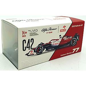 Bburago Alfa Romeo C42 F1 #77 do piloto Valteri Bottas (incluindo piloto com capacete) referente à temporada 2022