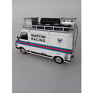 IXO Fiat 242 Martini Rally team Assistance (with roof accessories)