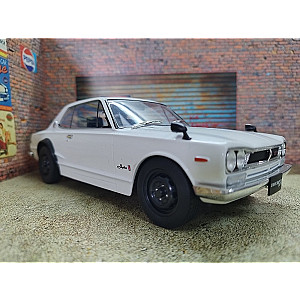 Nissan Skyline GT-R KPGC10 branco