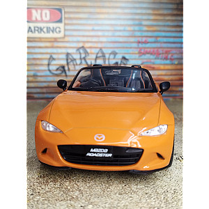 Mazda MX-5, laranja metalizado, 2019