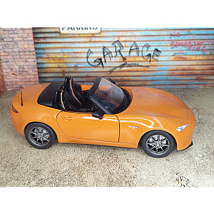 Mazda MX-5, laranja metalizado, 2019